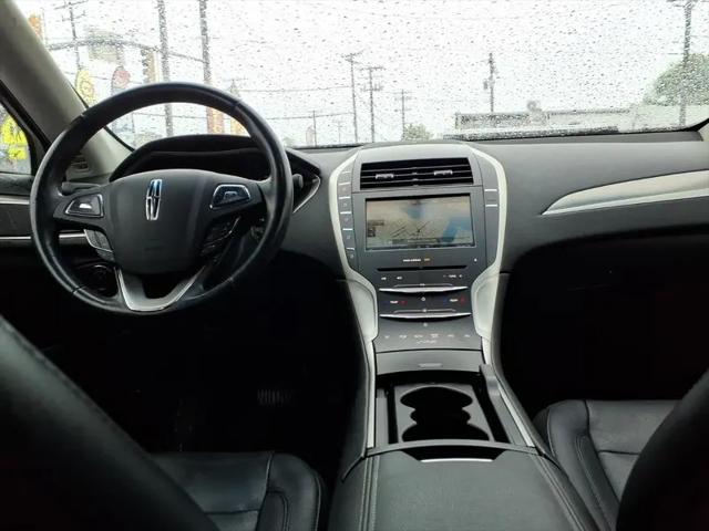 2016 Lincoln MKZ FWD