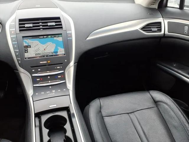 2016 Lincoln MKZ FWD