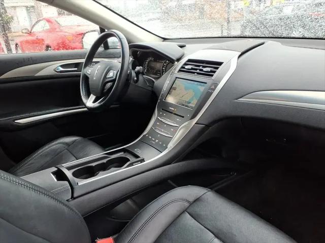 2016 Lincoln MKZ FWD