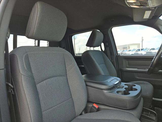 2024 Ram 3500 Tradesman Crew Cab 4x4 6'4" Box
