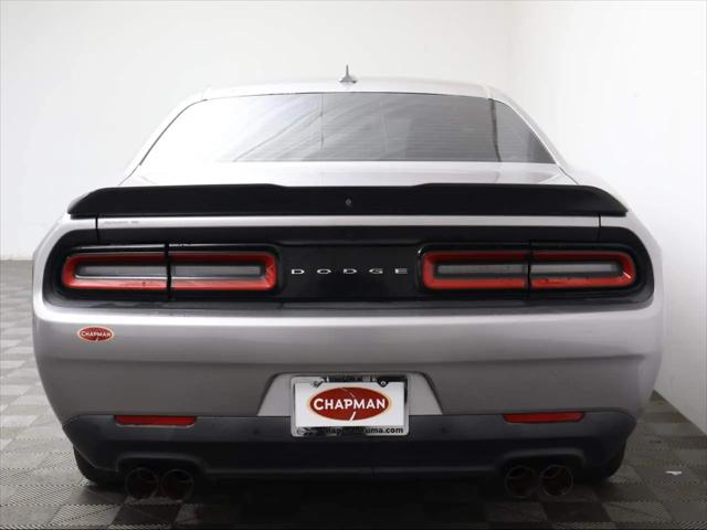2016 Dodge Challenger SXT Plus