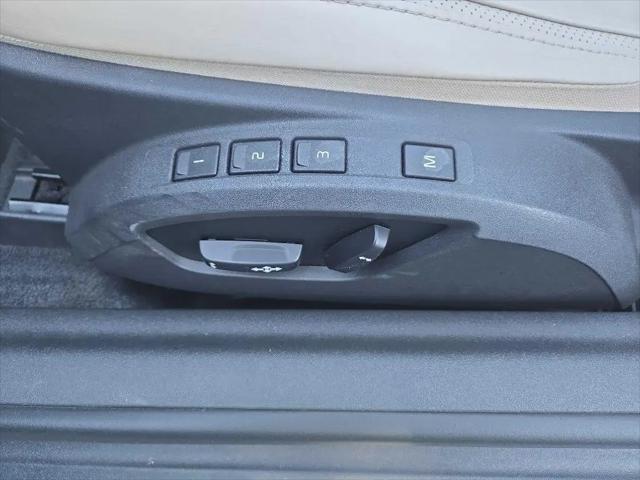 2012 Volvo C70 T5