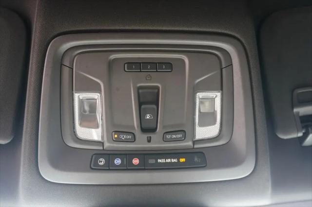 2022 GMC Sierra 1500 4WD Crew Cab Short Box SLT