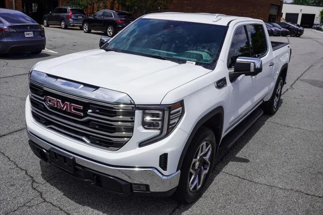 2022 GMC Sierra 1500 4WD Crew Cab Short Box SLT