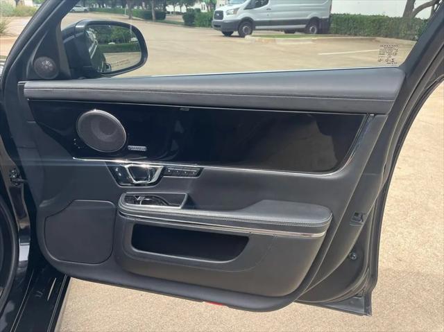 2015 Jaguar XJ Standard