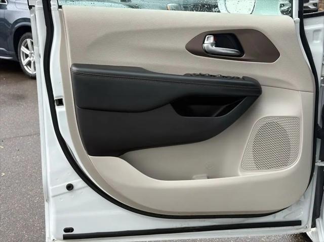 2019 Chrysler Pacifica Touring L