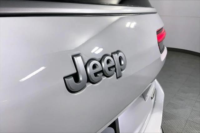 2025 Jeep Grand Cherokee L Summit 4x4