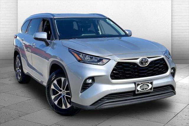 2020 Toyota Highlander XLE for sale in Kansas City, MO
