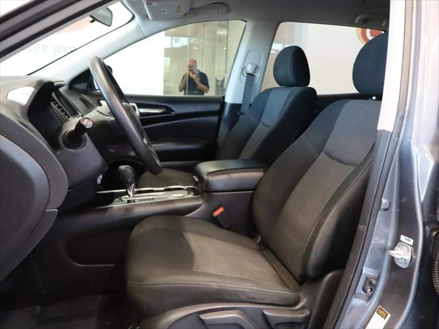 2020 Nissan Pathfinder S 2WD