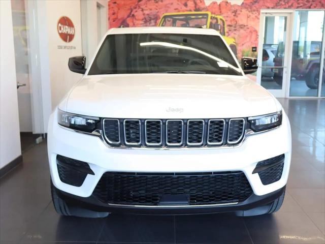 2024 Jeep Grand Cherokee Laredo 4x4