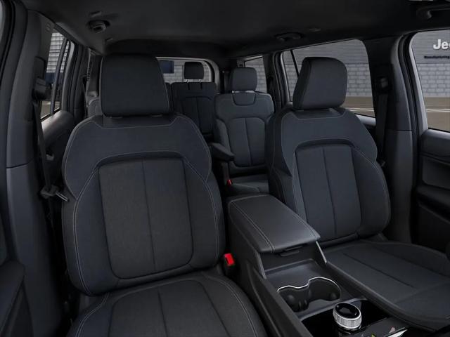 2026 Jeep Grand Cherokee L Altitude 4x4