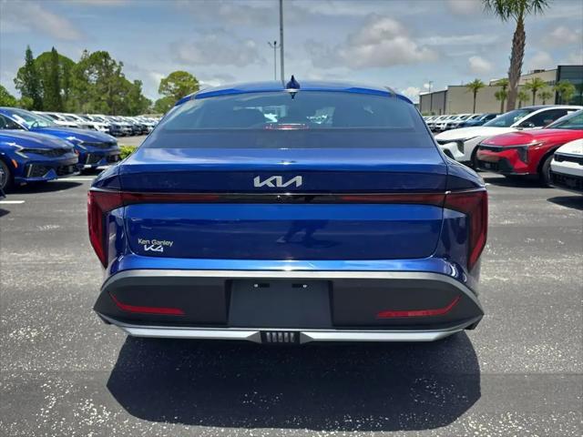 2026 Kia K4 LXS