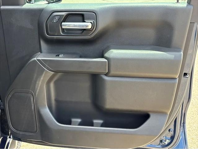 2023 GMC Sierra 1500 4WD Crew Cab Short Box Pro