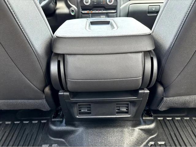 2023 GMC Sierra 1500 4WD Crew Cab Short Box Pro
