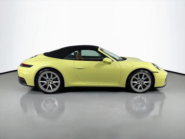 2025 Porsche 911 Carrera Cabriolet