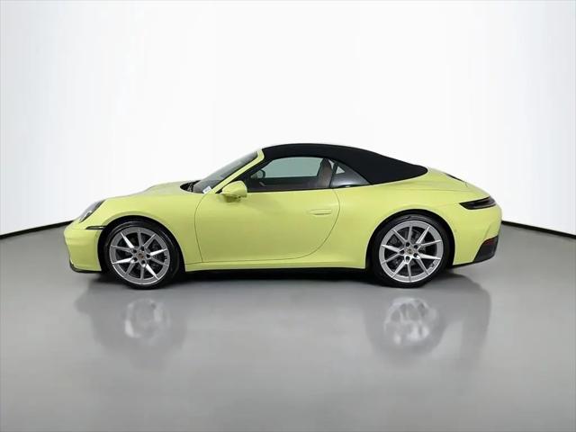 2025 Porsche 911 Carrera Cabriolet