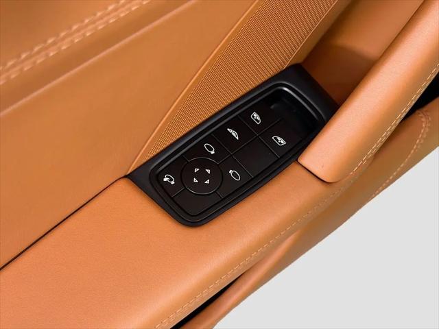 2025 Porsche 911 Carrera Cabriolet