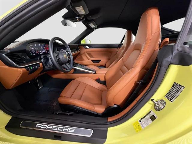 2025 Porsche 911 Carrera Cabriolet