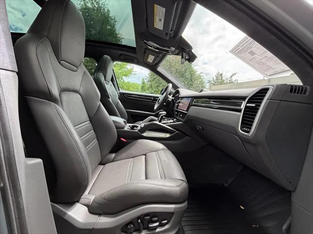 2023 Porsche Cayenne Turbo