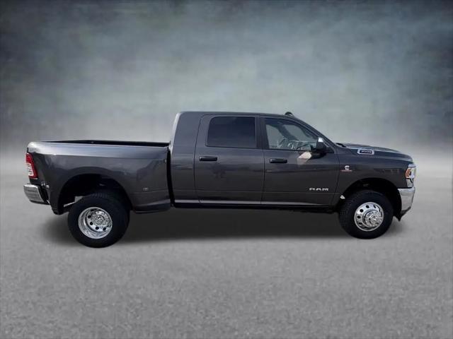 2022 Ram 3500 Big Horn Mega Cab 4x4 64 Box