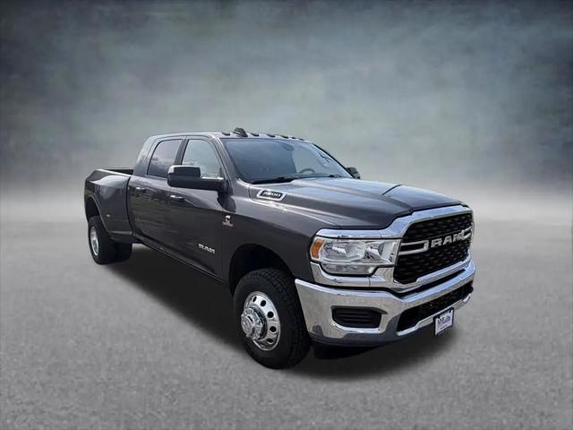 2022 Ram 3500 Big Horn Mega Cab 4x4 64 Box