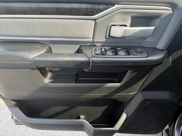 2022 Ram 3500 Big Horn Mega Cab 4x4 64 Box