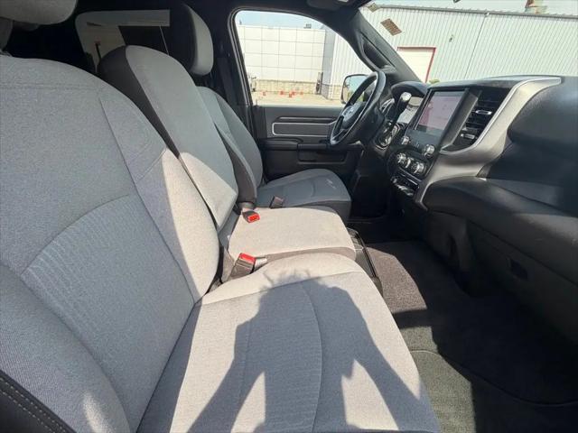 2022 Ram 3500 Big Horn Mega Cab 4x4 64 Box