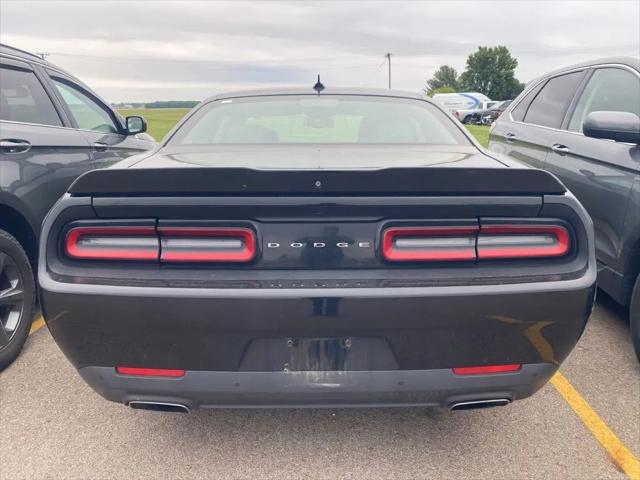 2015 Dodge Challenger SXT Plus