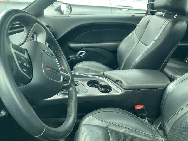 2015 Dodge Challenger SXT Plus