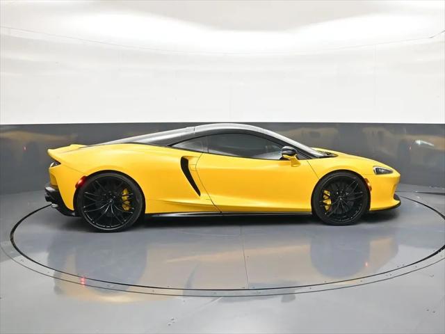 2023 McLaren GT Standard