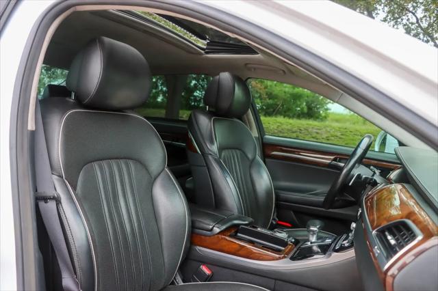 2018 Genesis G90 3.3T Premium