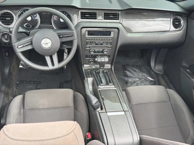 2012 Ford Mustang V6
