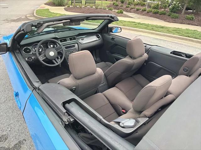 2012 Ford Mustang V6