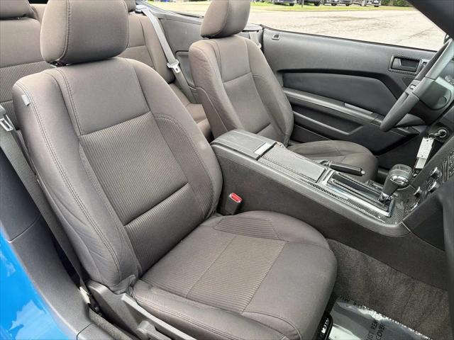 2012 Ford Mustang V6