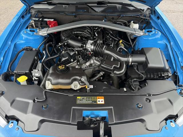 2012 Ford Mustang V6