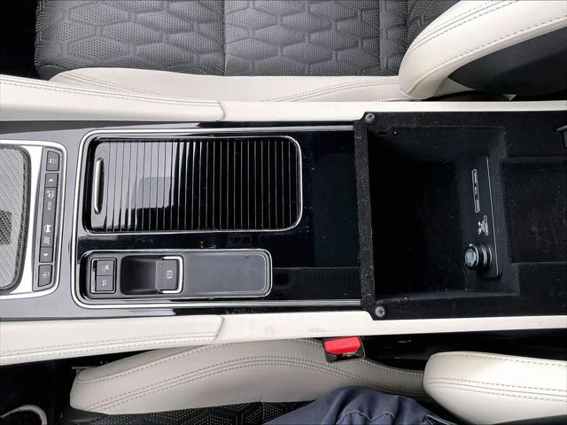 2020 Jaguar F-PACE SVR P550 AWD Automatic