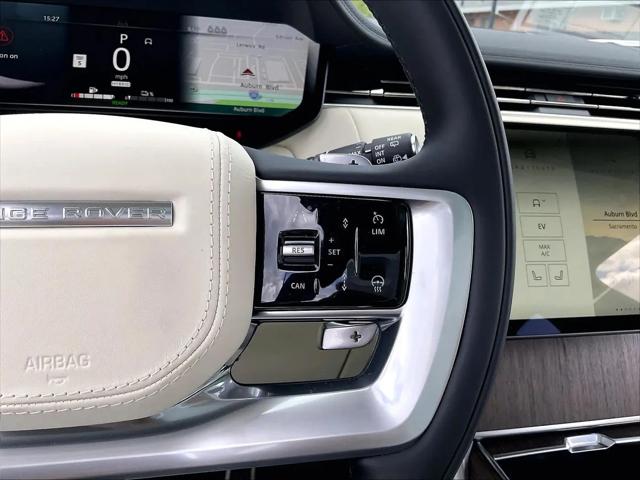 2026 Land Rover Range Rover P550e SE