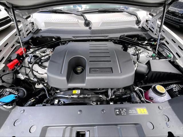 2026 Land Rover Defender P400 X-Dynamic SE