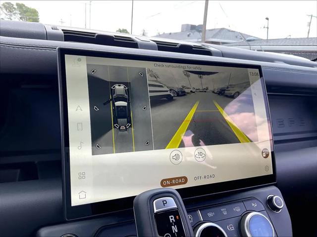 2026 Land Rover Defender P400 X-Dynamic SE