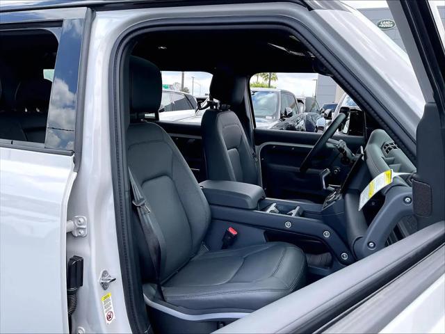 2026 Land Rover Defender P400 X-Dynamic SE