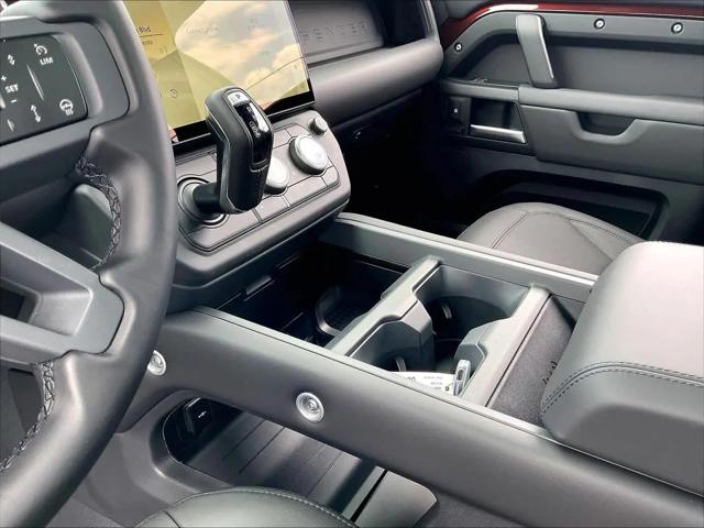 2026 Land Rover Defender P400 X-Dynamic SE