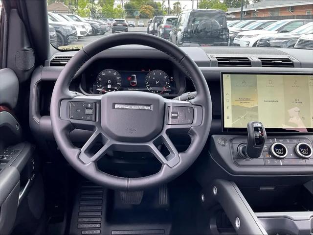 2026 Land Rover Defender P400 X-Dynamic SE