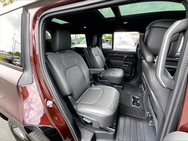 2026 Land Rover Defender P400 X-Dynamic SE