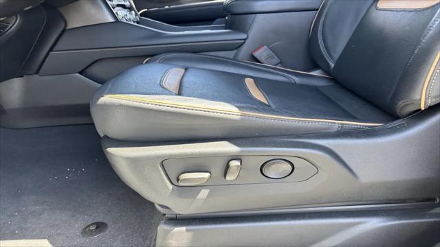 2024 GMC Yukon XL 4WD AT4
