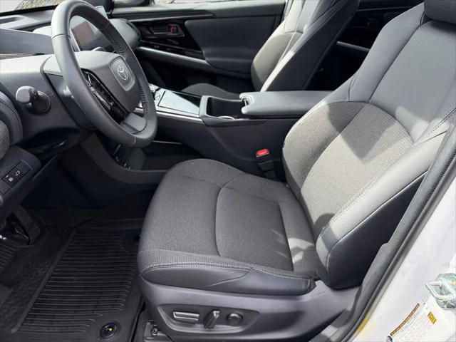 2025 Toyota bZ4X XLE