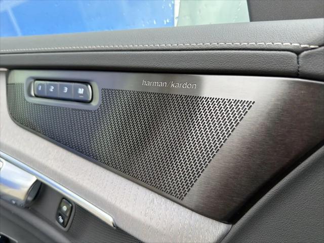 2026 Volvo XC90 Plug-In Hybrid Ultra, T8 AWD, Electric/Gasoline, Bright, 7 Seats