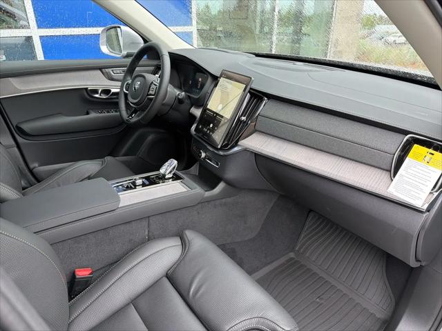 2026 Volvo XC90 Plug-In Hybrid Ultra, T8 AWD, Electric/Gasoline, Bright, 7 Seats