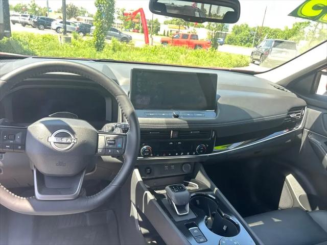 2025 Nissan Rogue SL Intelligent AWD