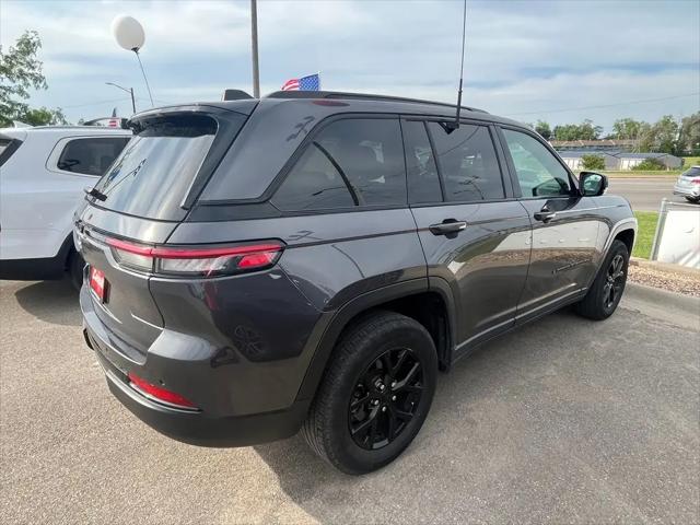 2024 Jeep Grand Cherokee Altitude 4x4