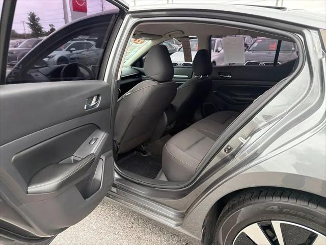 2022 Nissan Altima SV FWD